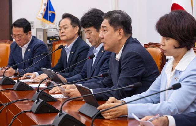 김병기 더불어민주당 원내대표가 7일 오전 국회에서 열린 원내대책회의에서 8월 국회 원내대책을 말하고 있다 사진연합뉴스