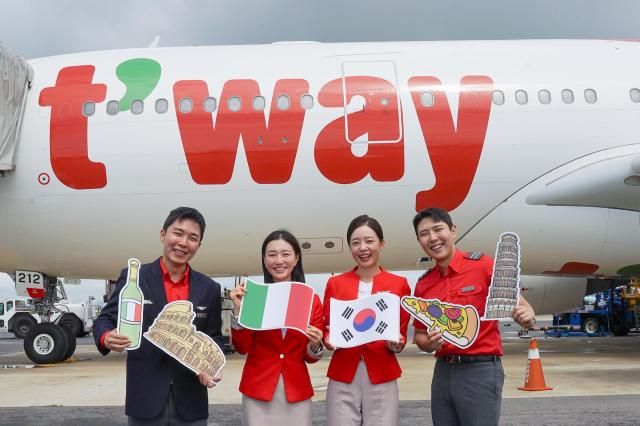 티웨이항공이 유럽 장거리 노선인 ‘인천-로마’ 노선의 취항 1주년을 맞았다 사진티웨이