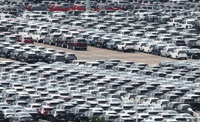 경기도 평택항에 수출용 자동차가 세워져 있는 모습 사진연합뉴스