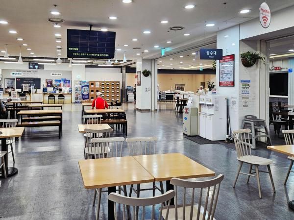 서울 강서구 홈플러스 가양점 내 푸드코트 모습 사진홍승완 기자