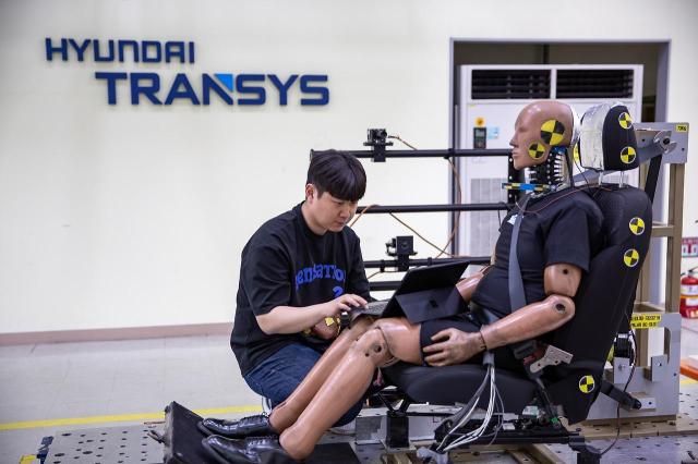  현대트랜시스 시트 충돌 시험 현장