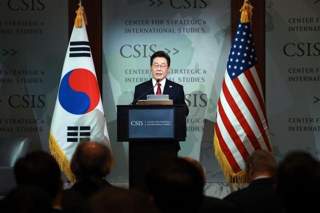 이재명 대통령이 지난달 25일현지시간 미국 워싱턴DC 국제전략문제연구소CSIS에서 정책 연설을 하고 있다 사진연합뉴스