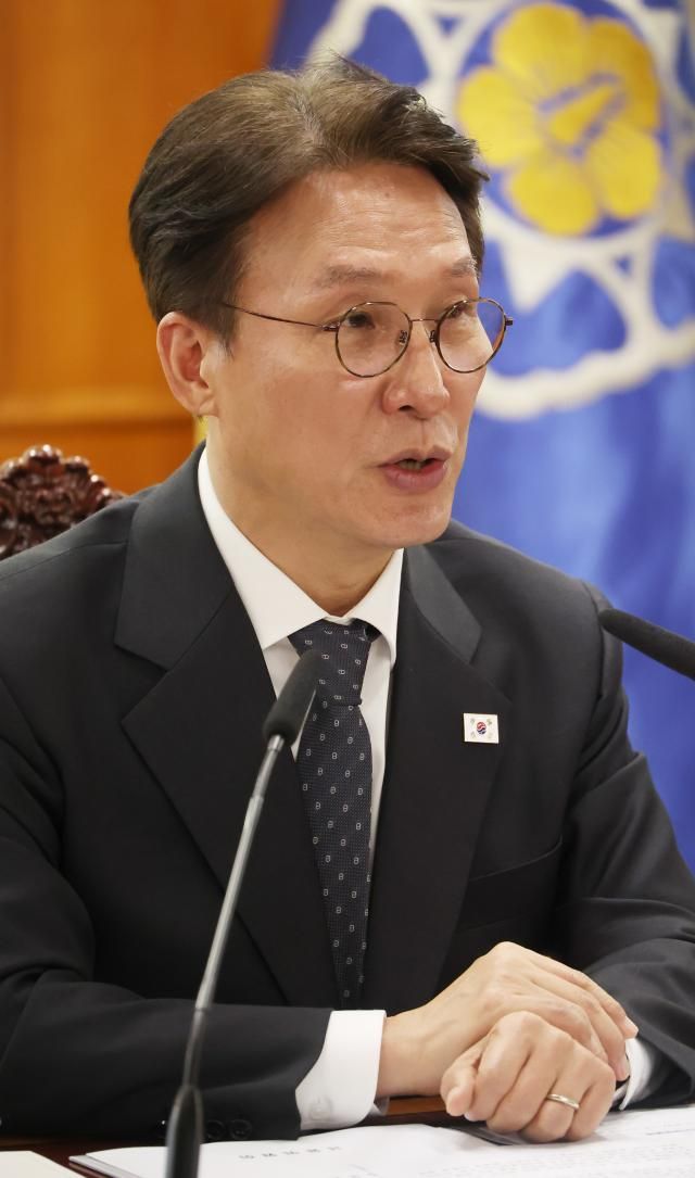 김민석 국무총리가 22일 정부서울청사에서 열린 통신사 및 금융사 해킹사고 관련 긴급 현안 점검회의에서 발언하고 있다 사진연합뉴스