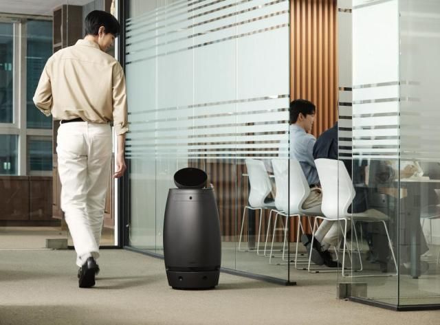 SK인텔릭스의 웰니스 로보틱스 나무엑스 사진SK인텔릭스