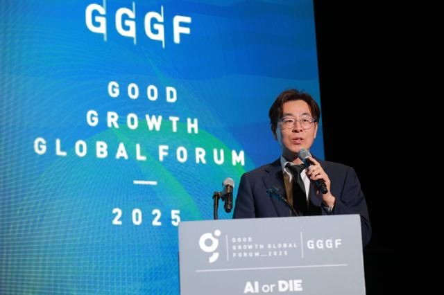 김영옥 HD현대 인공지능총괄책임자가 피지컬 AI 글로벌 경쟁 막 올라 라는 주제로 강연을 하고 있다 20250924사진유대길 기자 dbeorlf123ajunewscom