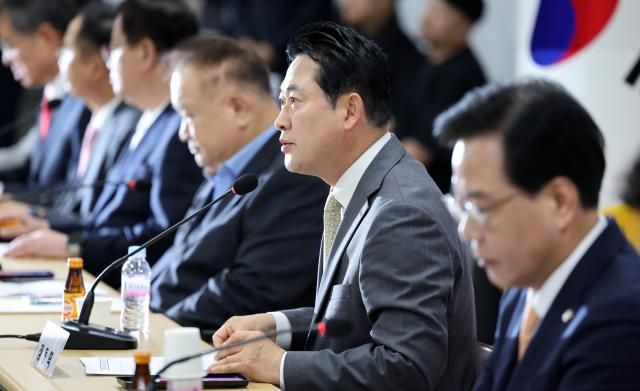 장동혁 국민의힘 대표가 25일 오전 대전시 동구 삼성동 국민의힘 대전시당에서 열린 현장 최고위원회의에서 발언하고 있다사진연합뉴스