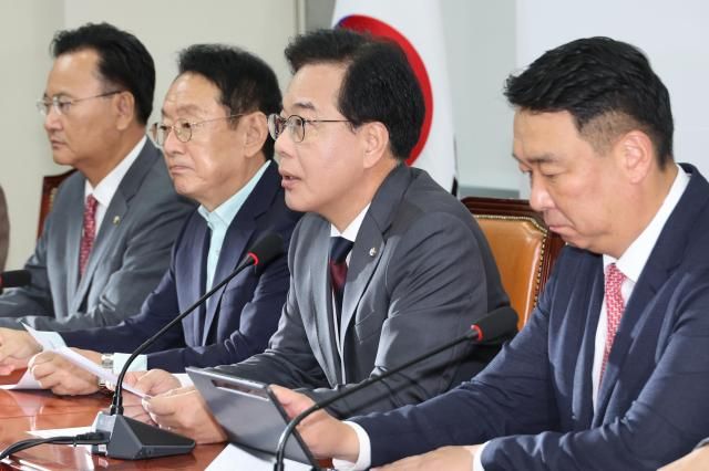 송언석 국민의힘 원내대표가 26일 국회에서 열린 원내대책회의에서 발언하고 있다 사진연합뉴스