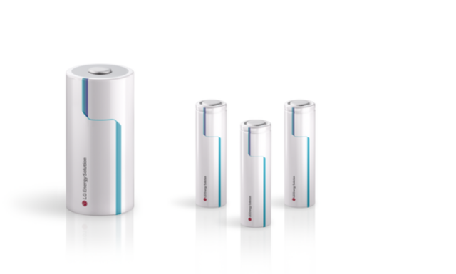 LG에너지솔루션 46시리즈 및 2170 원통형 배터리 사진-LG에너지솔루션