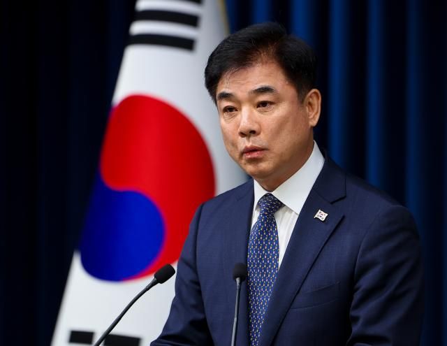 김병욱 대통령실 정무비서관이 5일 서울 용산 대통령실 청사에서 이재명 대통령과 여야 대표 회동 관련 브리핑을 하고 있다 이 대통령은 오는 8일 용산 대통령실에서 더불어민주당 정청래 대표 국민의힘 장동혁 대표와 오찬 회동을 한다사진연합뉴스