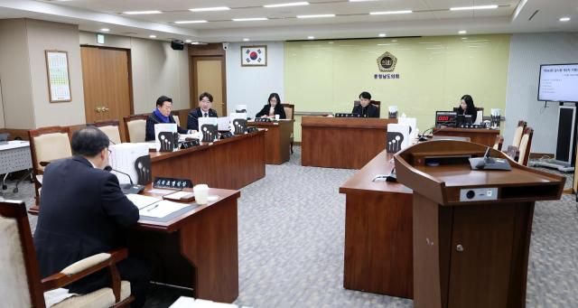 제363회 임시회 제3차 기획경제위원회 모습사진충남도의회