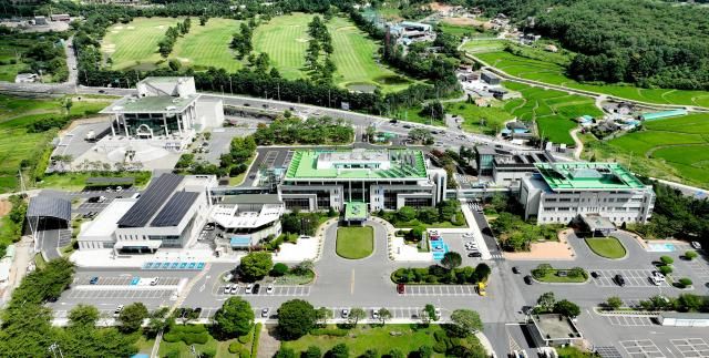 보령시청사 전경사진보령시