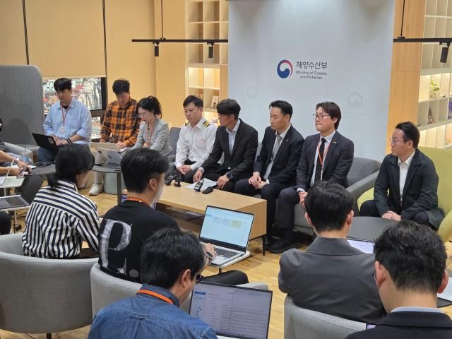 해양수산부는 22일 부산청사에서 북극항로 시범운항 관련 기자간담회를 개최했다 사진해양수산부