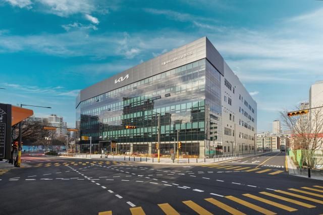 기아 시흥 플래그십 스토어 외부 전경 사진기아