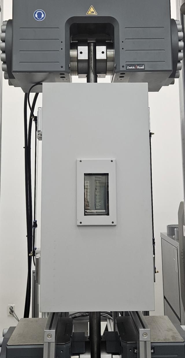 포항시험소 초저온 인장 시험 설비 사진현대제철