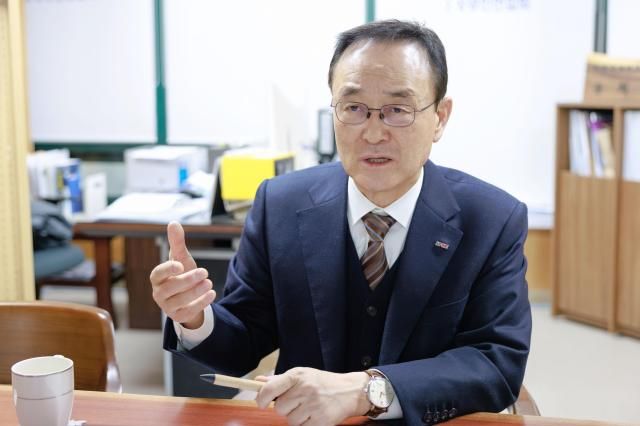 캡션에 주요 멘트 한 줄 부탁드립니다 송치영 소상공인연합회장 인터뷰 사진유대길 기자 dbeorlf123ajunewscom