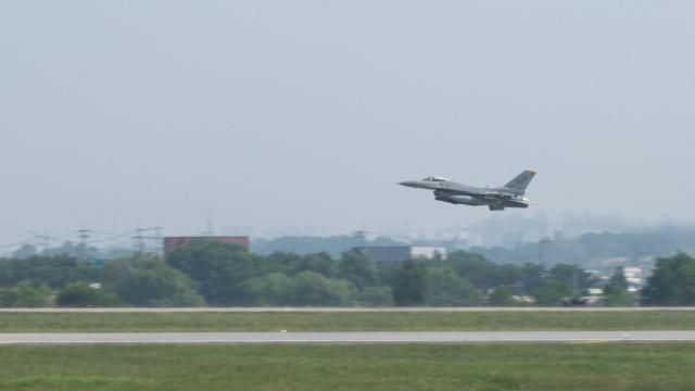 전투기 공중훈련사진연합뉴스 기사 내용과 관계없음