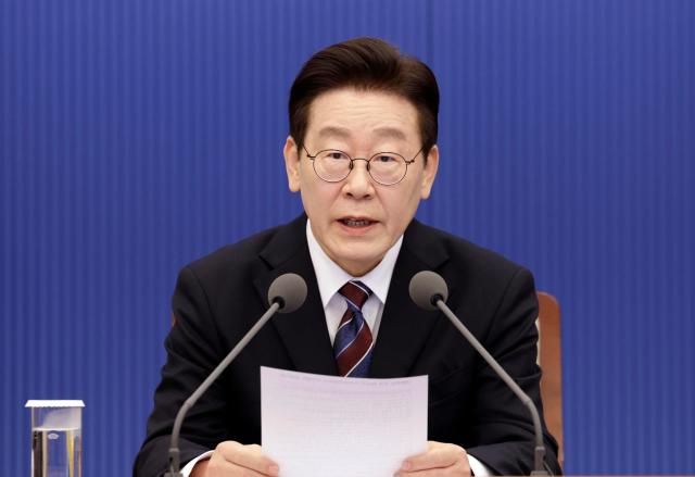 이재명 대통령이 26일 청와대에서 열린 수석보좌관회의에서 발언하고 있다 사진연합뉴스