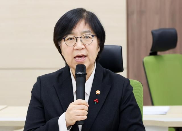 정은경 보건복지부 장관이 30일 지역 통합돌봄사업 추진 현황을 점검하고자 강원 원주시 보건소를 방문 인사말을 하고 있다 2026130 사진원주시 