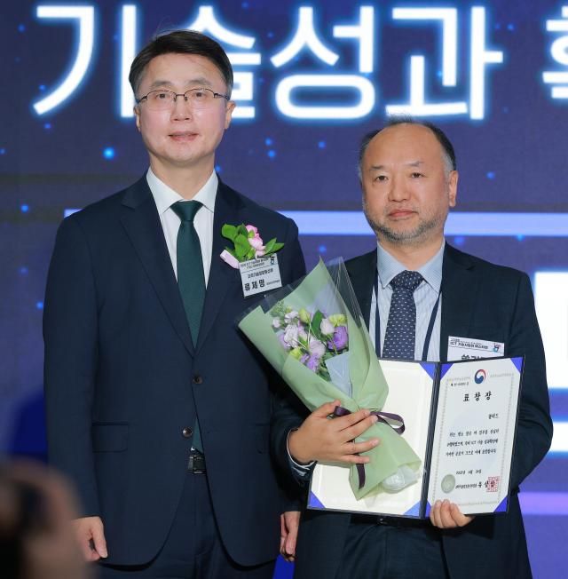 쏠리드가 지난해 열린 2025 ITC 기술사업화 페스티벌·ITRC 인재양성대전에서 ICT 기술성과 확산 유공 장관표창을 수상했다 사진유대길 기자 dbeorlf123ajunewscom