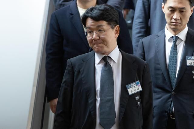 조원태 한진그룹 회장이 3일 오후 서울 중구 대한상공회의소에서 열린 2025년 경제계 신년인사회에 참석하고 있다 20250103사진유대길 기자 dbeorlf123ajunewscom