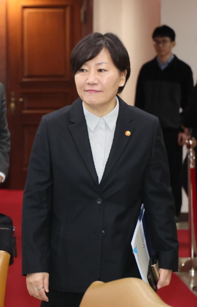송미령 농림축산식품부 장관이 10일 서울 종로구 정부서울청사에서 열린 대외경제장관회의에 참석하고 있다 사진연합뉴스