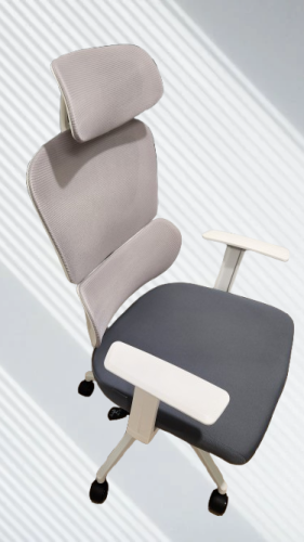 모닝글로리가 처음 출시한 의자 제품 M501 허리를 단단하게 받쳐주고 머리 받침대와 125도 기울여주는 기능이 편안한 휴식을 선사한다 사진조현미 기자