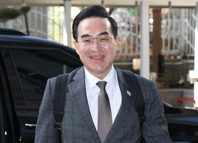 박홍근 기획예산처 장관 후보자가 20일 서울 중구 예금보험공사에 마련된 인사청문회 준비 사무실로 출근하고 있다사진연합뉴스