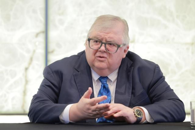 아구스틴 카스텐스 전 국제결제은행BIS 사무총장이 24일 오후 서울 중구 웨스틴조선호텔에서 열린 ‘2026 아시아·태평양 금융포럼APFF’ 기념 공식 만찬 행사에서 인사말을 하고 있다 사진유대길 기자 