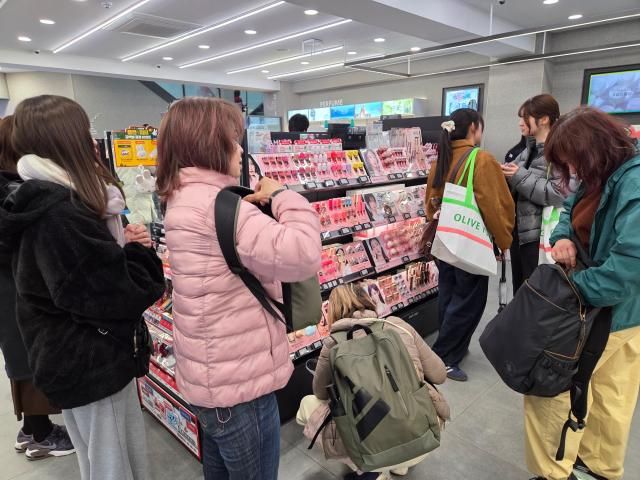 서울 중구의 한 화장품 매장 사진조재형 기자