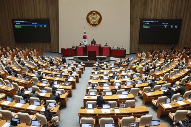 31일 국회에서 열린 3월 임시국회 제3차 본회의 사진연합뉴스