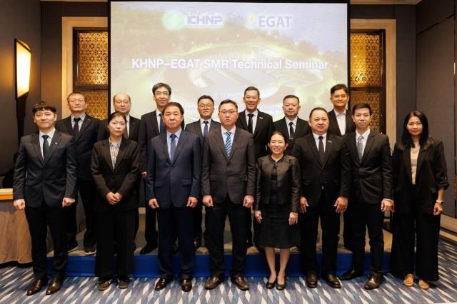 한국수력원자력과 태국 전력청이 SMR 기술세미나를 진행한 뒤 기념촬영을 하고 있다 사진한국수력원자력