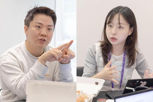 김규석 컬리 축산팀장왼쪽과 박지원 MD가 컬리 동물복지란을 설명하고 있다 사진유대길 기자