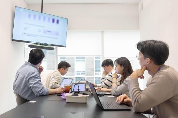 컬리 축산팀이 1일 서울 강남구 컬리 본사에서 동물복지란 품평회를 진행하고 있다 사진유대길 기자 dbeorlf123ajunewscom