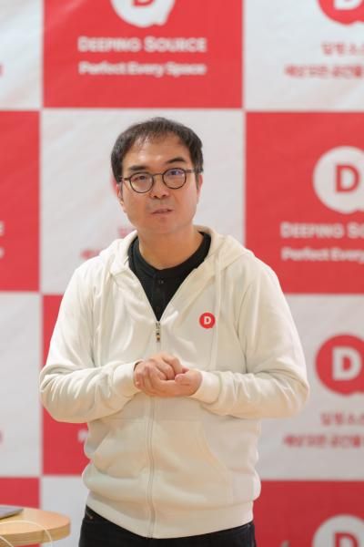 김태훈 딥핑소스 대표가 2일 서울 역삼동 사옥에서 열린 기자간담회에서 발언하고 있다 사진딥핑소스