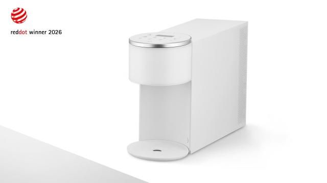SK인텔릭스가 22일 독일에서 열린 레드닷 디자인 어워드 2026 제품 디자인 부문에서 2개의 본상을 수상했다고 밝혔다 사진은 투워터 정수기 제품 연출 이미지 사진SK인텔릭스