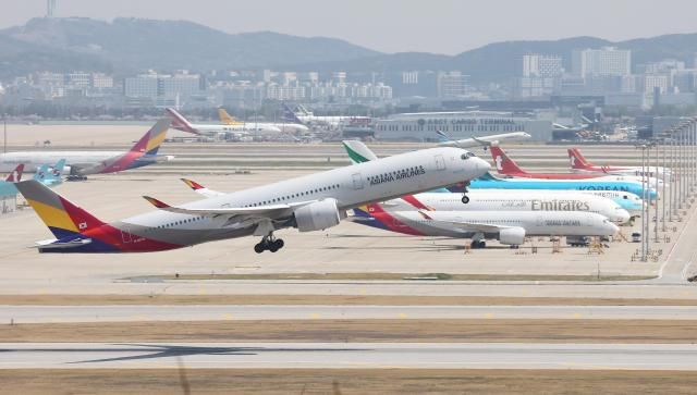 An Asiana Airlines passenger jet takes off from Incheon International Airport on April 16 2026 Yonhap