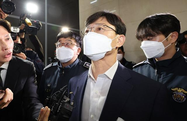 임성근 전 해병대 1사단장이 작년 10월 31일 서울 서초구 이명현 순직해병 특별검사팀에 출석하고 있다 사진연합뉴스