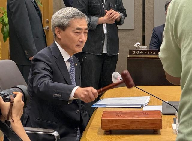 28일 첫 금통위 회의를 주재하는 신현송 총재 사진장선아 기자