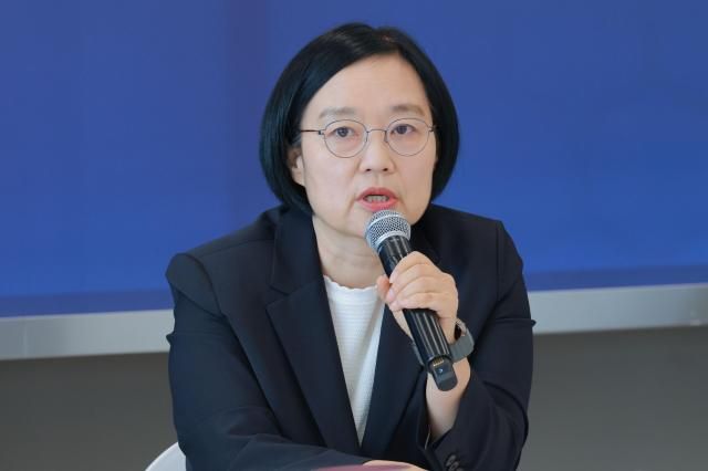 한성숙 중소벤처기업부 장관이 28일 SVC 서울에서 열린 기자간담회에서 지난 1년의 소회를 밝히고 있다 사진유대길 기자 dbeorlf123ajunewscom