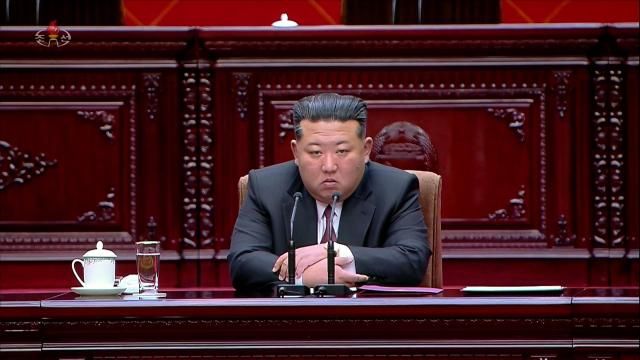 북한 최고인민회의 제15기 제1차 회의에 참석한 김정은 국무위원장사진연합뉴스