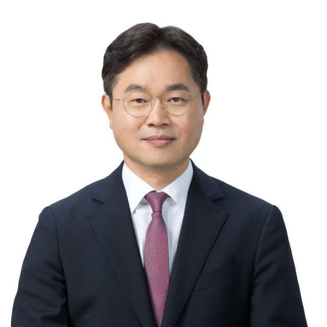 이남우 방위산업진흥회 상근부회장 사진방진회 