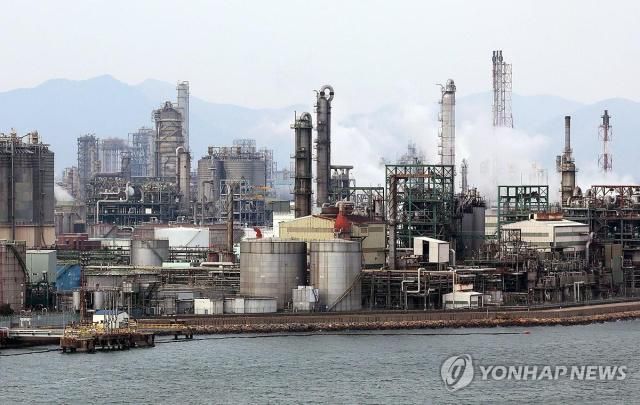 여수 석유화학단지 사진연합뉴스
