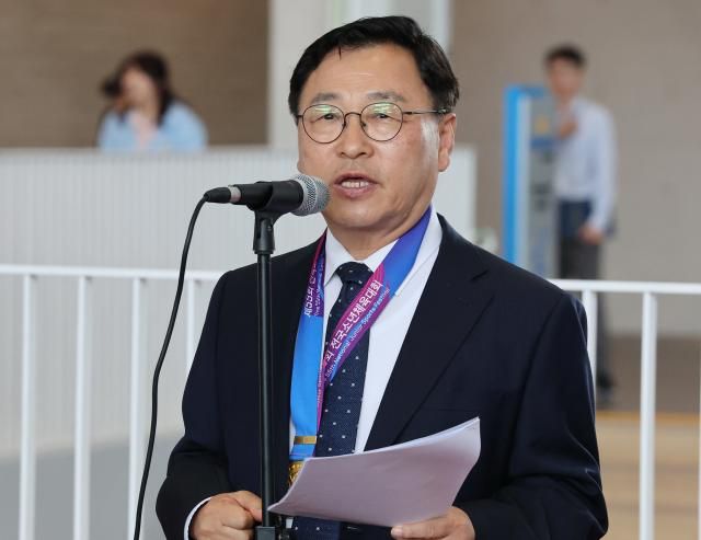지난 4일 정근식 서울시교육감 당선인이 서울시교육청에서 당선 소감을 밝히고 있다 사진연합뉴스