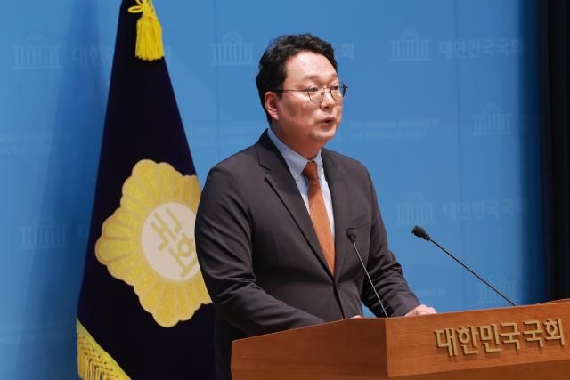 투표용지 부족 사태 관련 회견하는 개혁신당 천하람 원내대표 사진연합뉴스