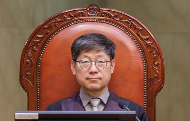 조희대 대법원장은 10일 신임 법원행정처장에 노경필 대법관을 오는 14일자로 임명한다고 밝혔다 사진은 지난해 3월 대법원 전원합의체 선고 당시 노 대법관 모습 사진연합뉴스