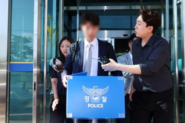 광주경찰청 압수수색 마친 특별수사팀 사진연합뉴스