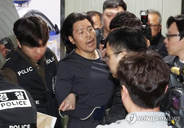 입장 밝히는 항공사 기장 살해범 사진연합뉴스