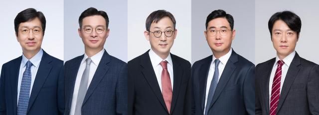 좌측부터정성구 이정우 박용진 박형준 변호사 진시원 수석전문위원 사진법무법인 세종