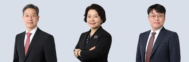 왼쪽부터신현식 태지영 박찬우 변호사 사진법무법인 바른 