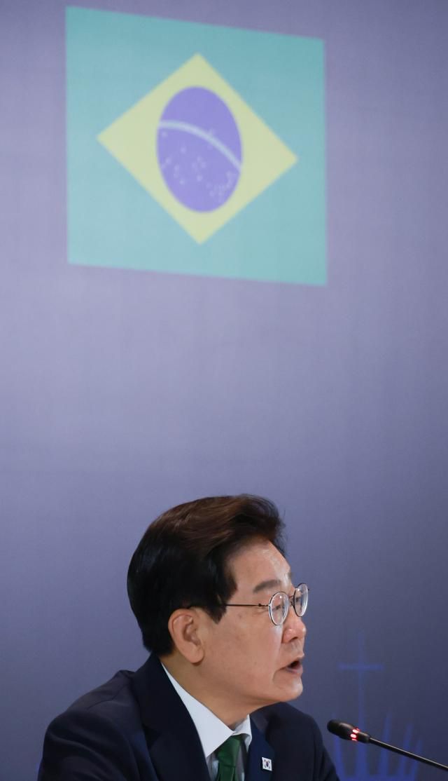 이재명 대통령이 28일현지시간 브라질 상파울루 한 호텔에서 열린 한-브라질 비즈니스 라운드테이블에서 발언하고 있다 사진연합뉴스